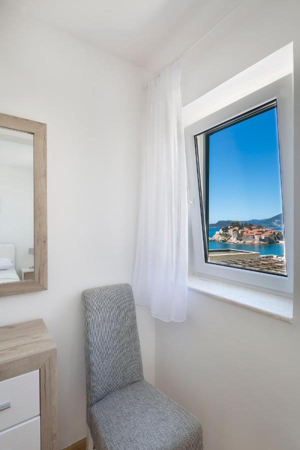 Family Apartment With Sea View Sveti Stefan Budva Exteriör bild